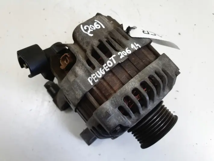 Peugeot 206 1.4 8V ALTERNATOR 9638275880