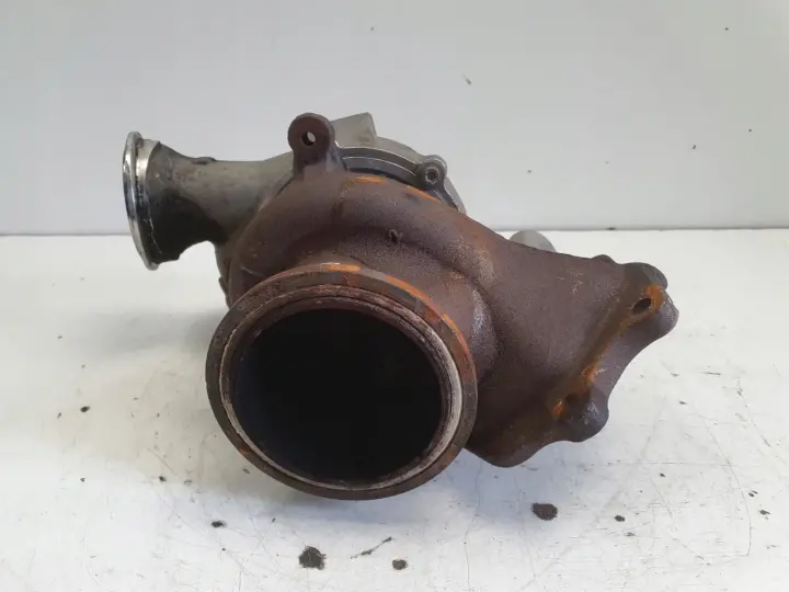 Volvo V60 II 2.0 D4 TURBOSPRĘŻARKA turbo 32240493 31491217