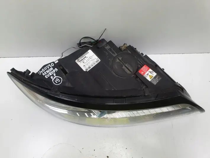 Volvo S40 II V50 LIFT XENON PRZEDNIA LAMPA PRAWA prawy przód 31265699