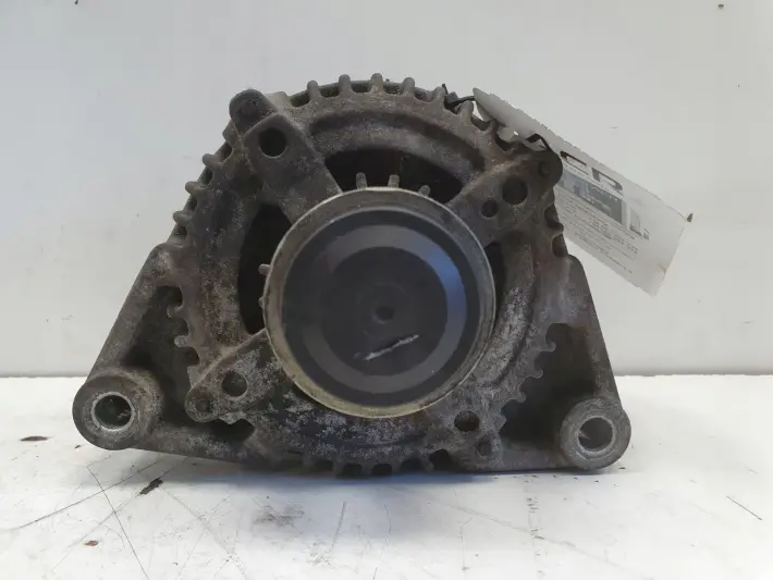 Opel Corsa E 1.4 16V ALTERNATOR 13585666B denso