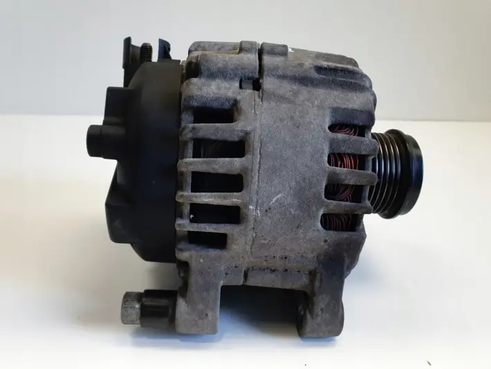 Volvo V60 S60 II 1.6 D2 ALTERNATOR valeo 30659390 150A