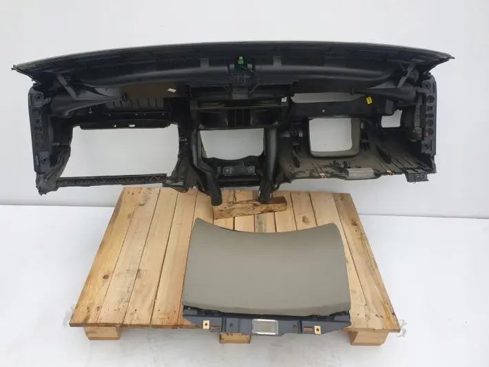 Volvo XC70 II DESKA ROZDZIELCZA KONSOLA SCHOWEK kokpit