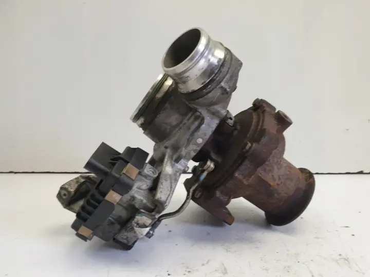 BMW E90 320D 2.0 D TURBOSPRĘŻARKA 7800594C02
