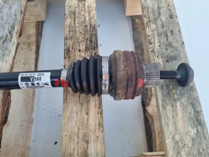 Audi A4 B8 2.0 TDI PRAWA TYLNA PÓŁOŚ półośka prawy tył pasażera 8K0501203M