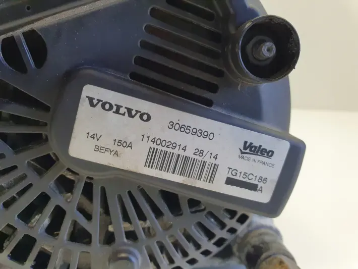 Volvo V70 III 1.6 D D2 ALTERNATOR valeo 30659390