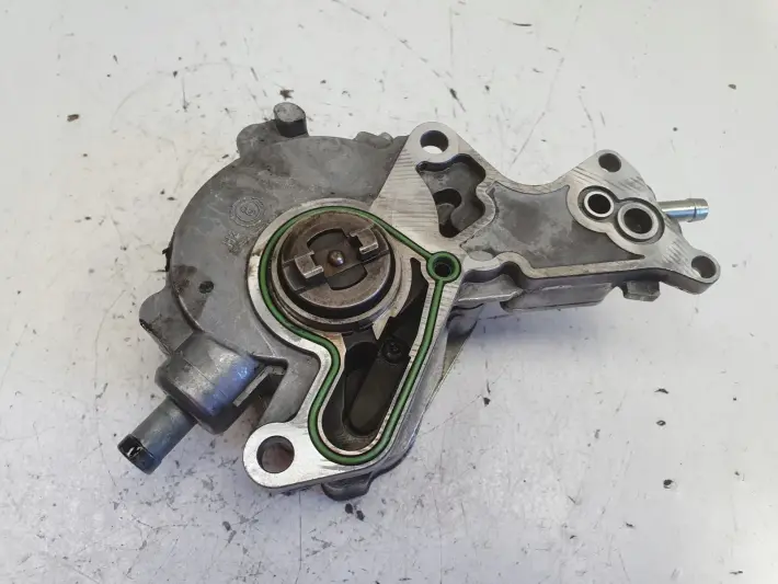 Audi A3 II 8P 1.9 TDI POMPA VACUM wakum 038145209A
