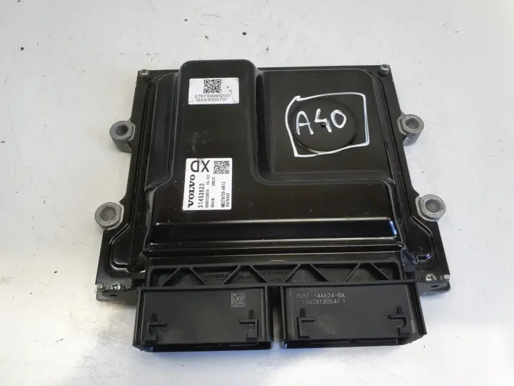Volvo V40 II 2.0 D STEROWNIK SILNIKA komputer 31312486