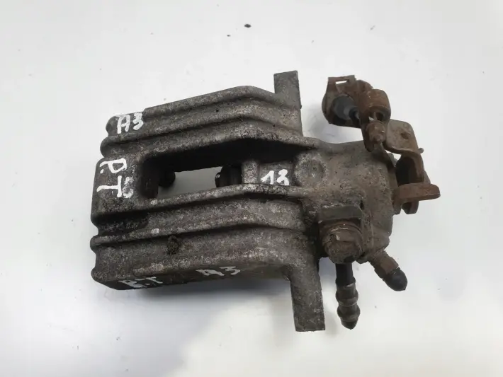 VW Golf IV Audi A3 PRAWY ZACISK HAMULCOWY tył pasażera
