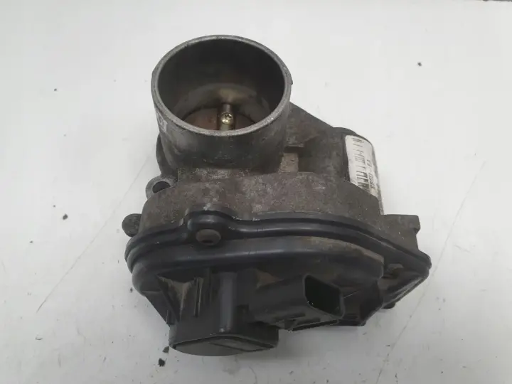 Ford C-Max 1.6 16V PRZEPUSTNICA VP4F9U-9E928-BA