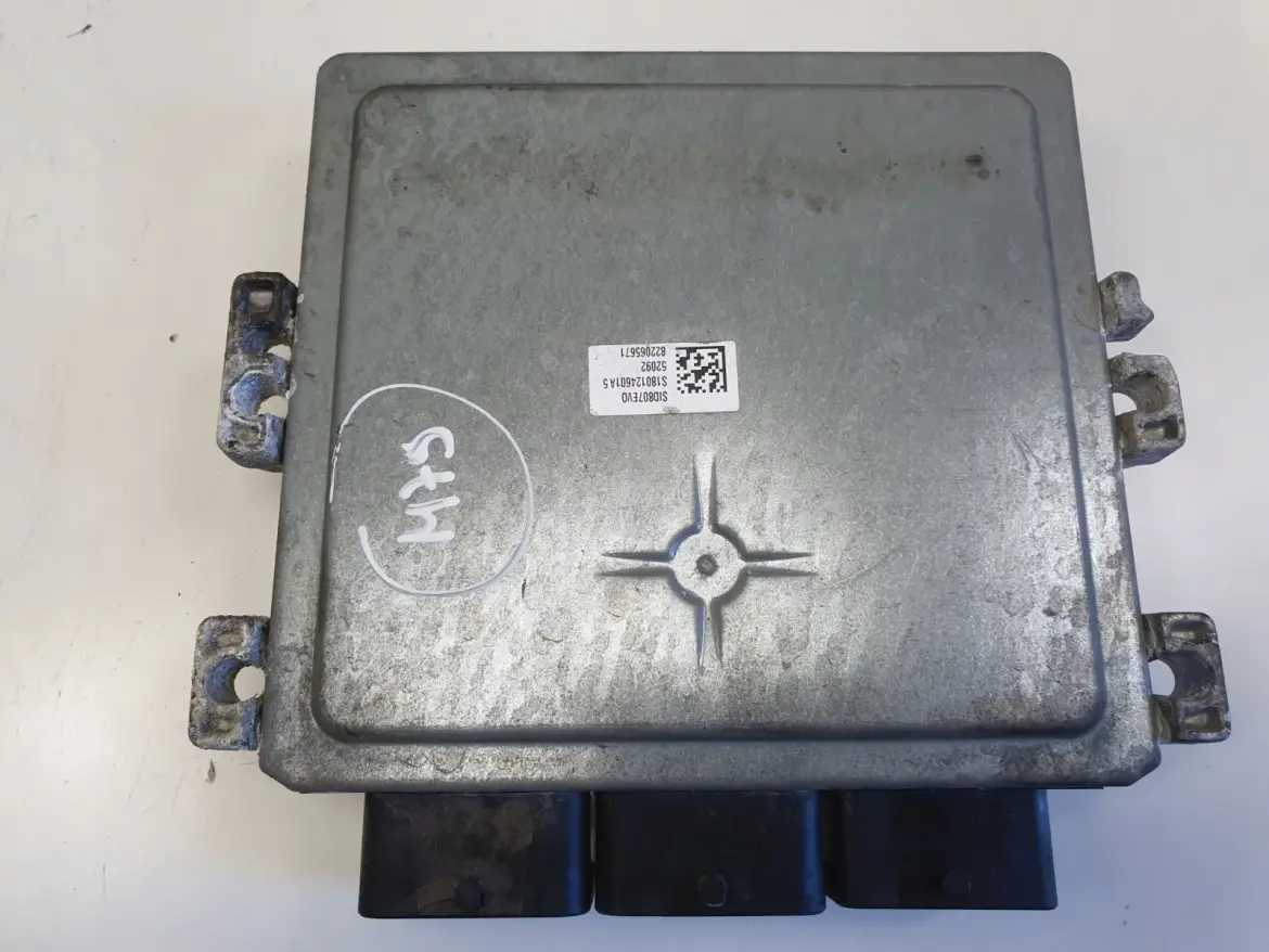 Volvo V50 1.6 D KOMPUTER SILNIKA sterownik 30788975 S180134001B
