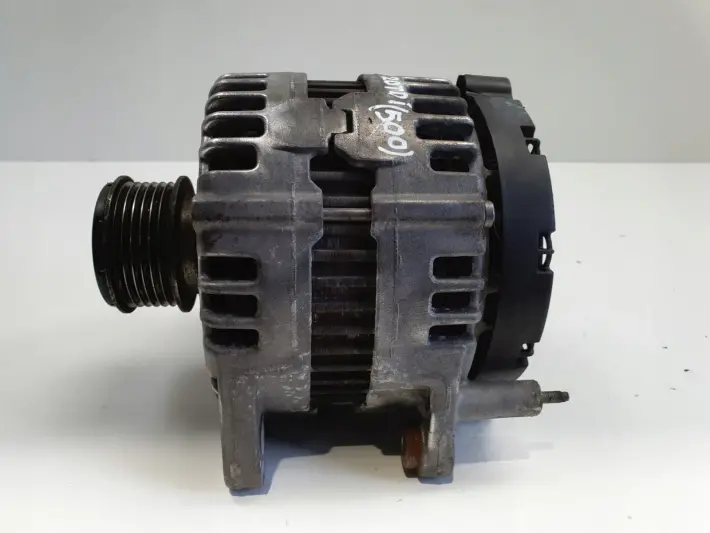 VW Golf VI 2.0 TDIALTERNATOR 03G903023 180A bosch