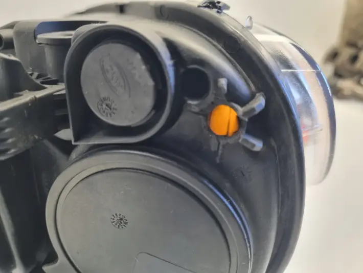 Volvo S80 II V70 III 06-16r PRZEDNIA LAMPA PRAWA PRAWY PRZÓD xenon 31214348