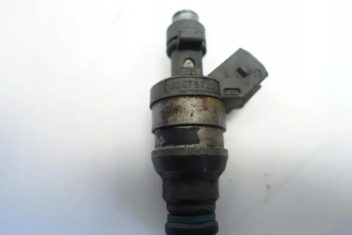 Mercedes W124 2.2 B WTRYSKIWACZ wtrysk