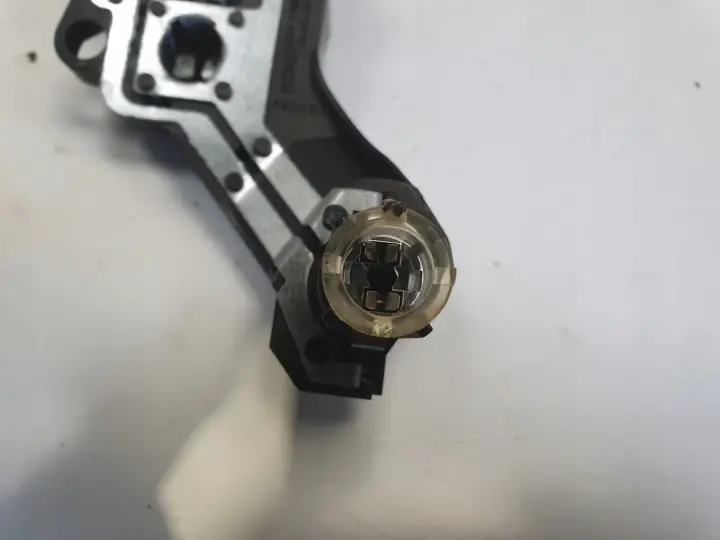 Mini One Cooper S R50 R53 WKŁAD TYLNEJ LAMPY lewy tył kierowcy 7166007