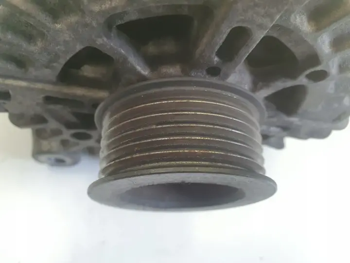 BMW E87 E90 2.0 D ALTERNATOR valeo 7802261 AL03 180A