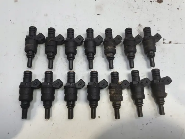 Audi A3 8L 1.8 20V WTRYSKIWACZ wtrysk 06A906031D
