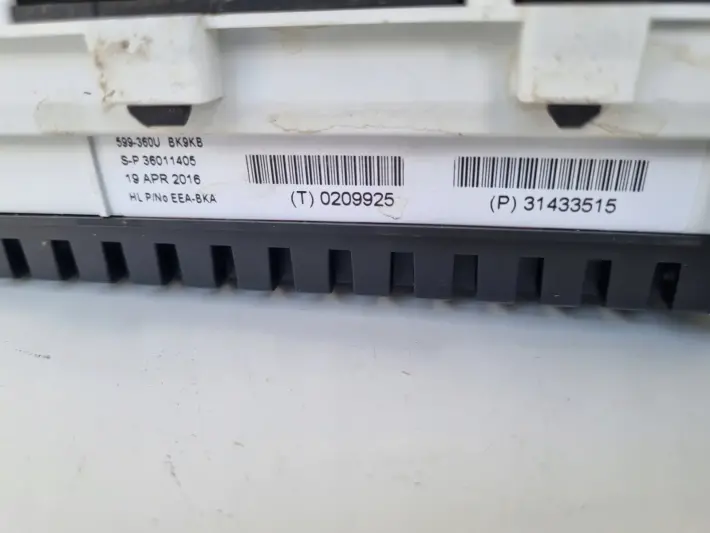 Volvo V40 II Diesel LICZNIK ZEGARY TFT Europa 31433515