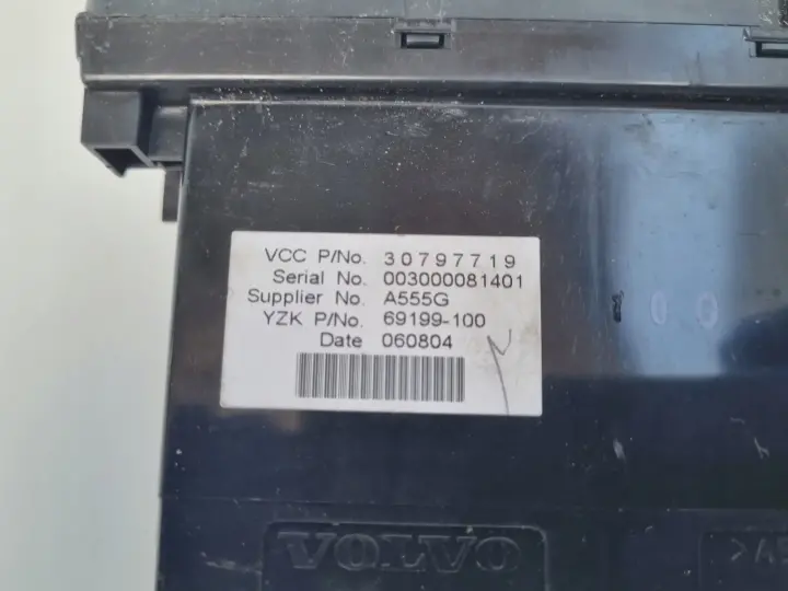 Volvo S40 II V50 C30 EKRAN RADIA Wyświetlacz 30799719 europa