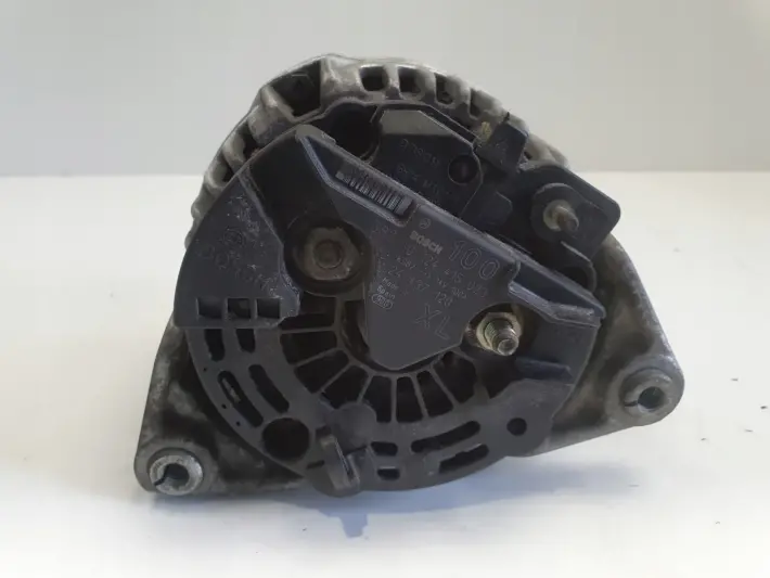 Opel Corsa C 1.2 16V ALTERNATOR 0124415023 bosch 100A