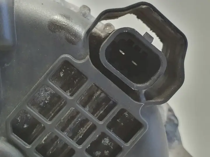 Opel Astra IV J 1.6 16V ALTERNATOR 13502595 BG 100A