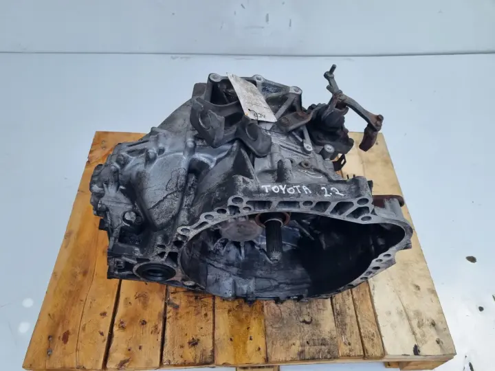Toyota Corolla Verso 2.2 D4D SKRZYNIA BIEGÓW manualna MANUAL