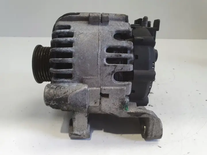 BMW E87 E90 2.0 D ALTERNATOR LRA02956