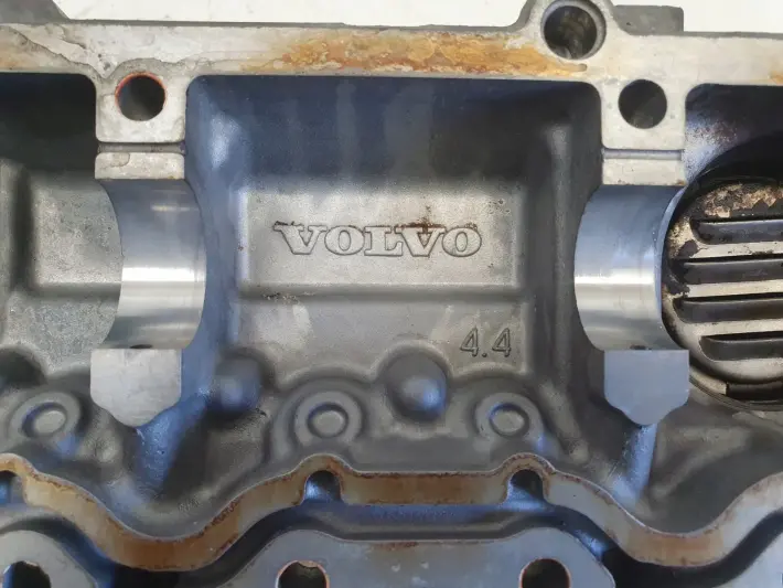 Volvo S60 V70 II 2.0 2.4 T POKRYWA ZAWORÓW 1001761