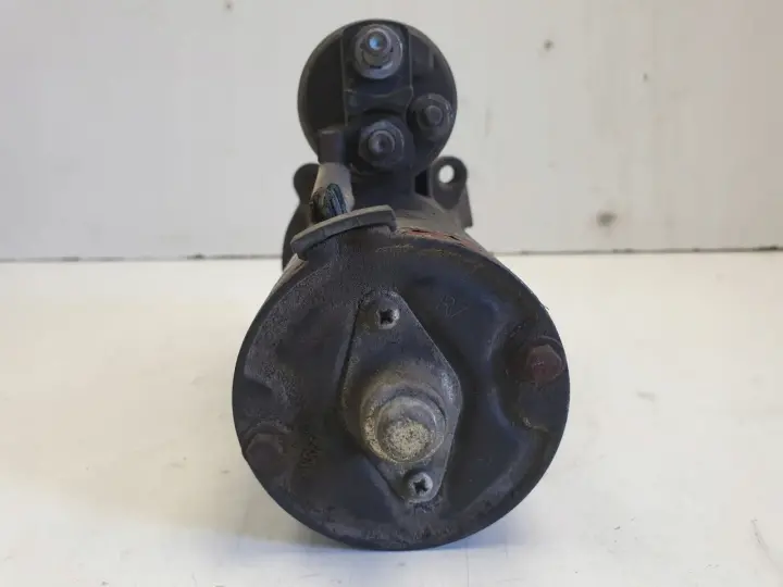 Volvo S60 V70 2.4 D5 ROZRUSZNIK bosch 0001109398