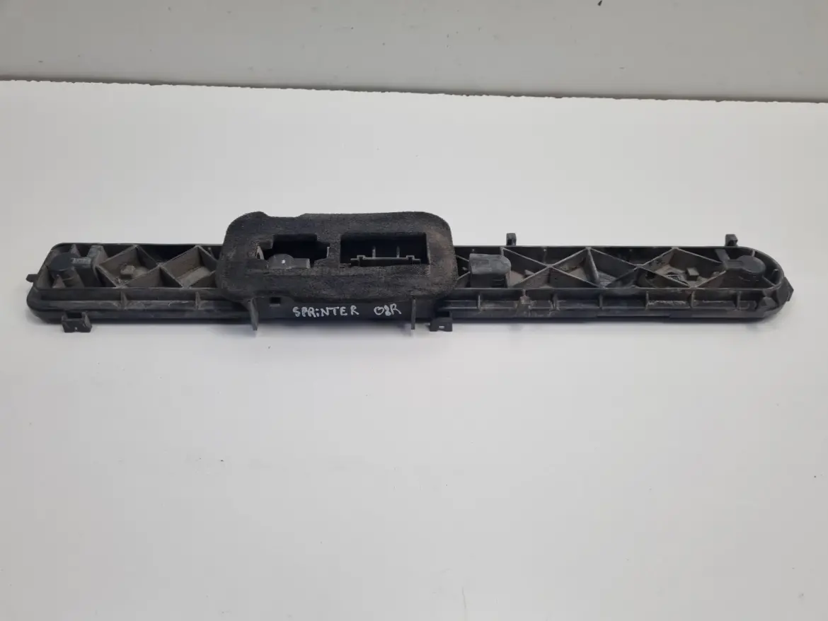 Mercedes Sprinter 906 W906 LEWY WKŁAD LAMPY lewy tył kierowcy 3915389999