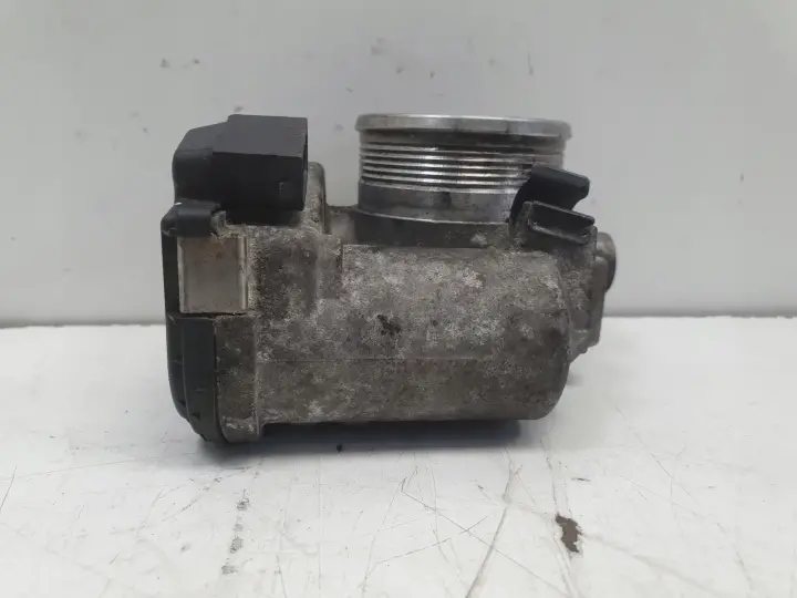Volvo V70 2.4 D D5 PRZEPUSTNICA 31216665 bosch 0280750520