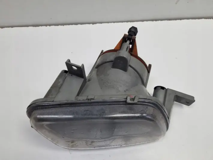 Volvo XC70 I V70 II lift PRAWY PRZEDNI HALOGEN przód pasażera DEPO