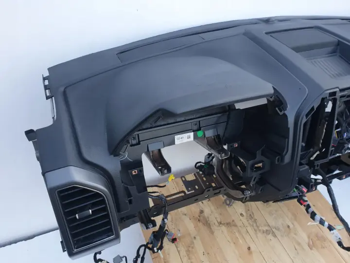 Ford F150 15-20r DESKA ROZDZIELCZA KONSOLA
