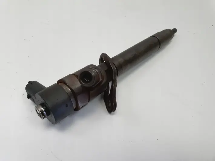 Volvo S60 S80 V50 V70 XC70 XC90 2.4 D5 WTRYSKIWACZ wtrysk 0445110251