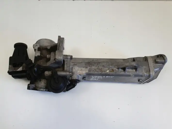Volvo S80 II V70 III 2.4 D5 CHŁODNICA SPALIN ZAWÓR EGR 30774531