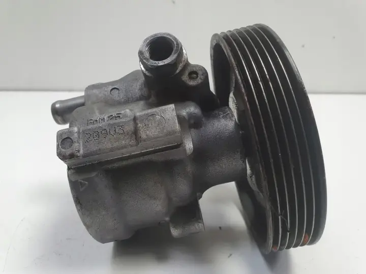 Volvo S40 V40 1.9 DCI POMPA WSPOMAGANIA 8200071050