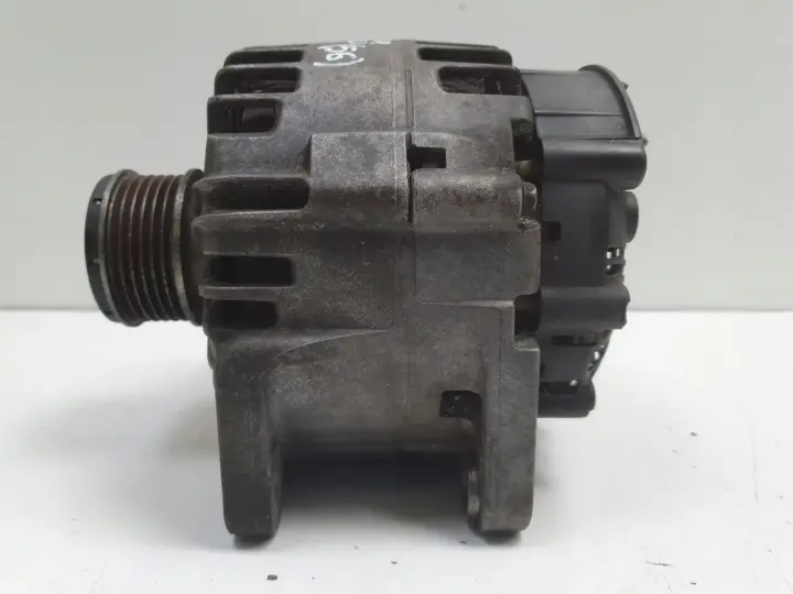 Renault Megane III 1.5 DCI ALTERNATOR 231000026R valeo