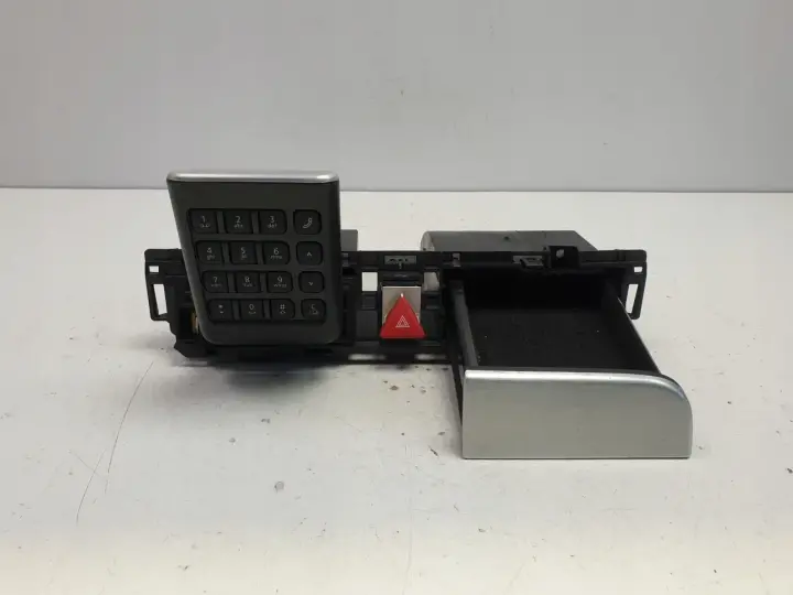 VW Passat B6 SCHOWEK wizytownik TELEFON 3C1857273