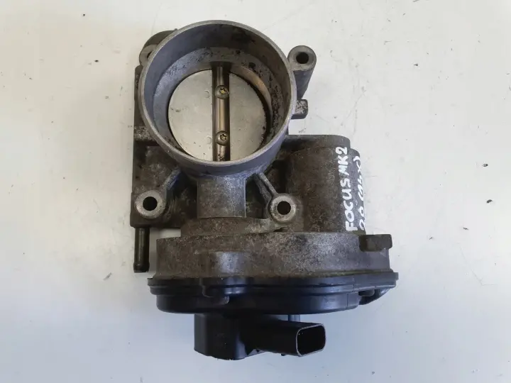 Ford Focus MK2 2.0 16V PRZEPUSTNICA VP4M5U-9E927-A