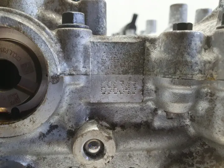 Volvo V60 2.0 T5 GŁOWICA CYLINDRÓW P31401473