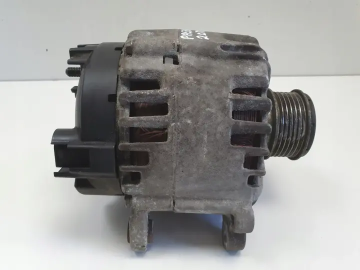VW Passat B6 2.0 TDI ALTERNATOR 03L903023F 140A valeo