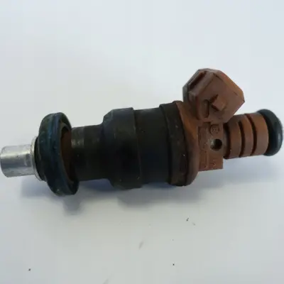 Volvo 850 2.0 B WTRYSKIWACZ wtrysk 280150779