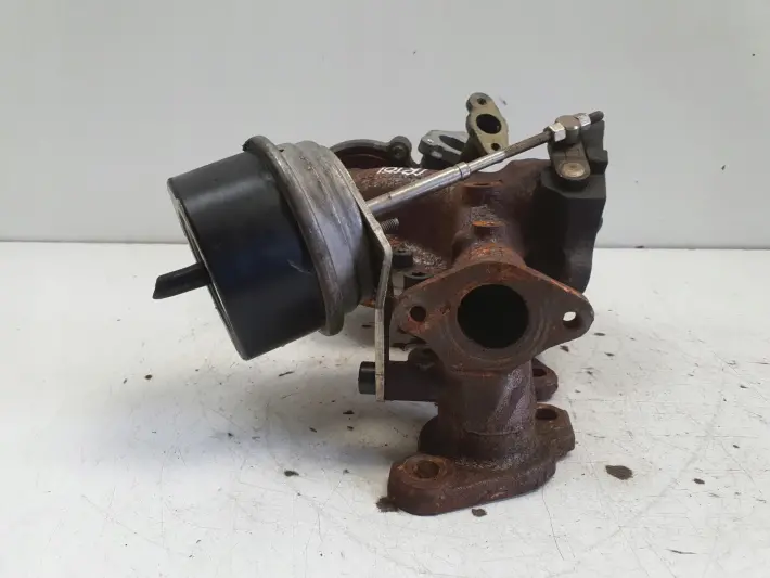 Volvo V60 2.0 D4 TURBOSPRĘŻARKA turbo 31397999 31361655