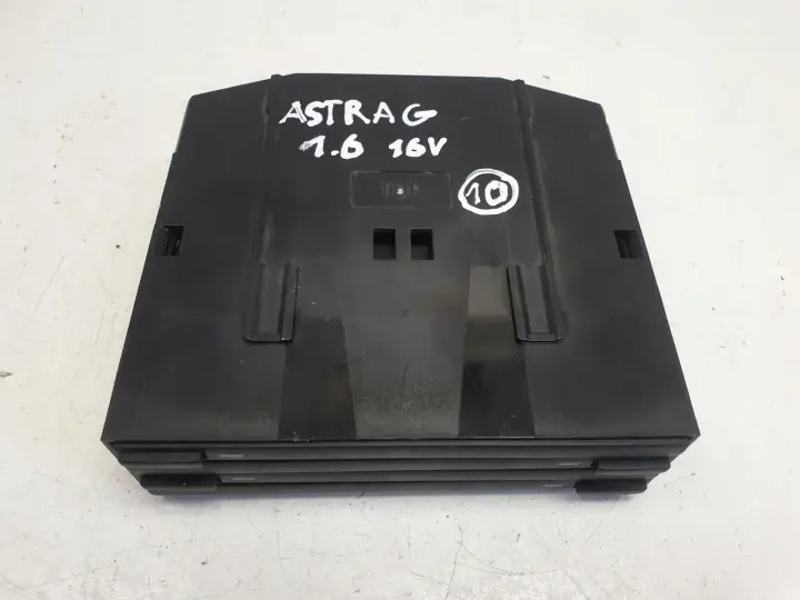 Opel Astra G II SCHOWEK NA PŁYTY CD