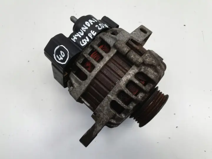 Hyundai Coupe II 2.0 16V ALTERNATOR valeo 2655635 90A