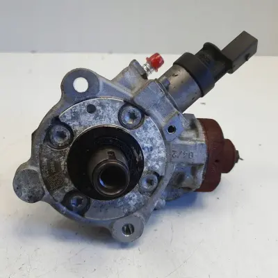 BMW E87 E90 E91 2.0 D N47 POMPA WTRYSKOWA paliwa 0445010506