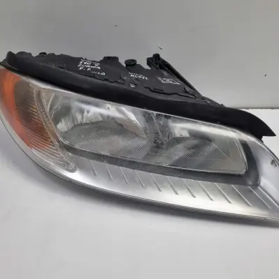 Volvo S80 II 06-16r PRZEDNIA LAMPA PRAWA PRAWY PRZÓD