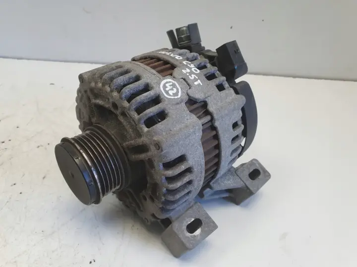 Volvo C30 2.4 D5 06-12r ALTERNATOR 0121615014