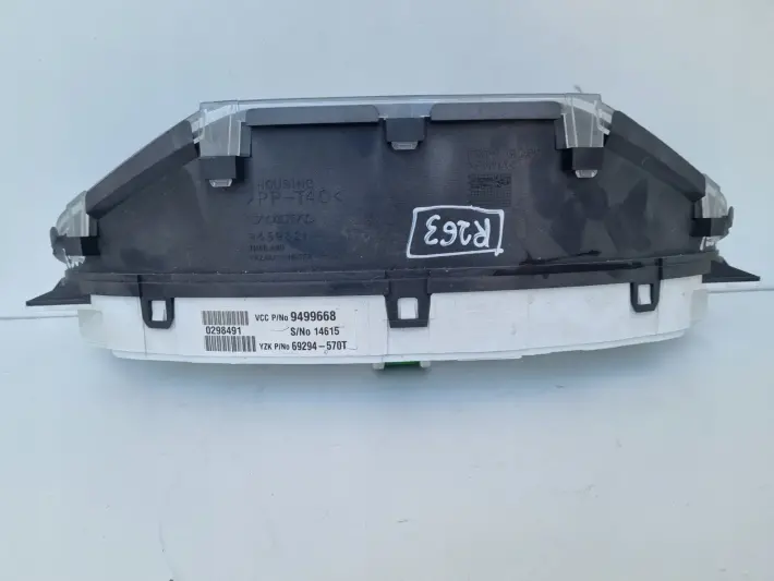 Volvo S60 I V70 II 2.4 LICZNIK ZEGARY 9499668 Europa benzyna