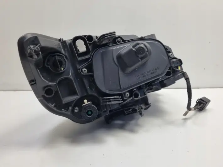 Volvo V60 S60 II LIFT PRZEDNIA LAMPA LEWA lewy przód XENON SKRĘTNY 31395902