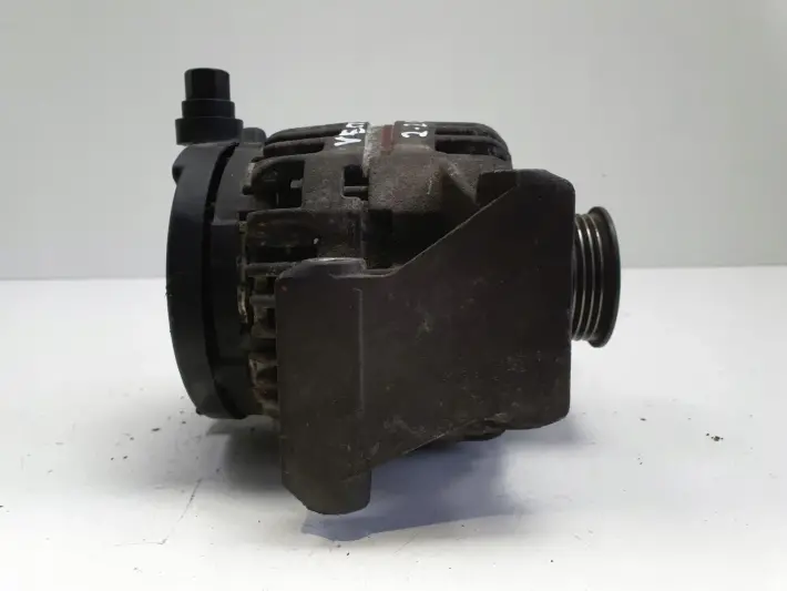Opel Vectra C 2.2 DIRECT ALTERNATOR 100A 0124325168 bosch